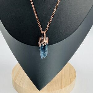 Copper Necklace Kyanite Crystal Gem Stone Handmade Jewelry Pendant 20” Chain